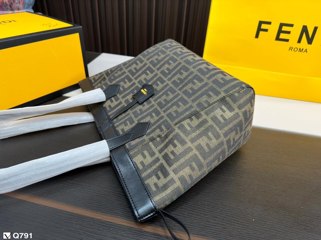 Replica Fendi Bag 27*26CM