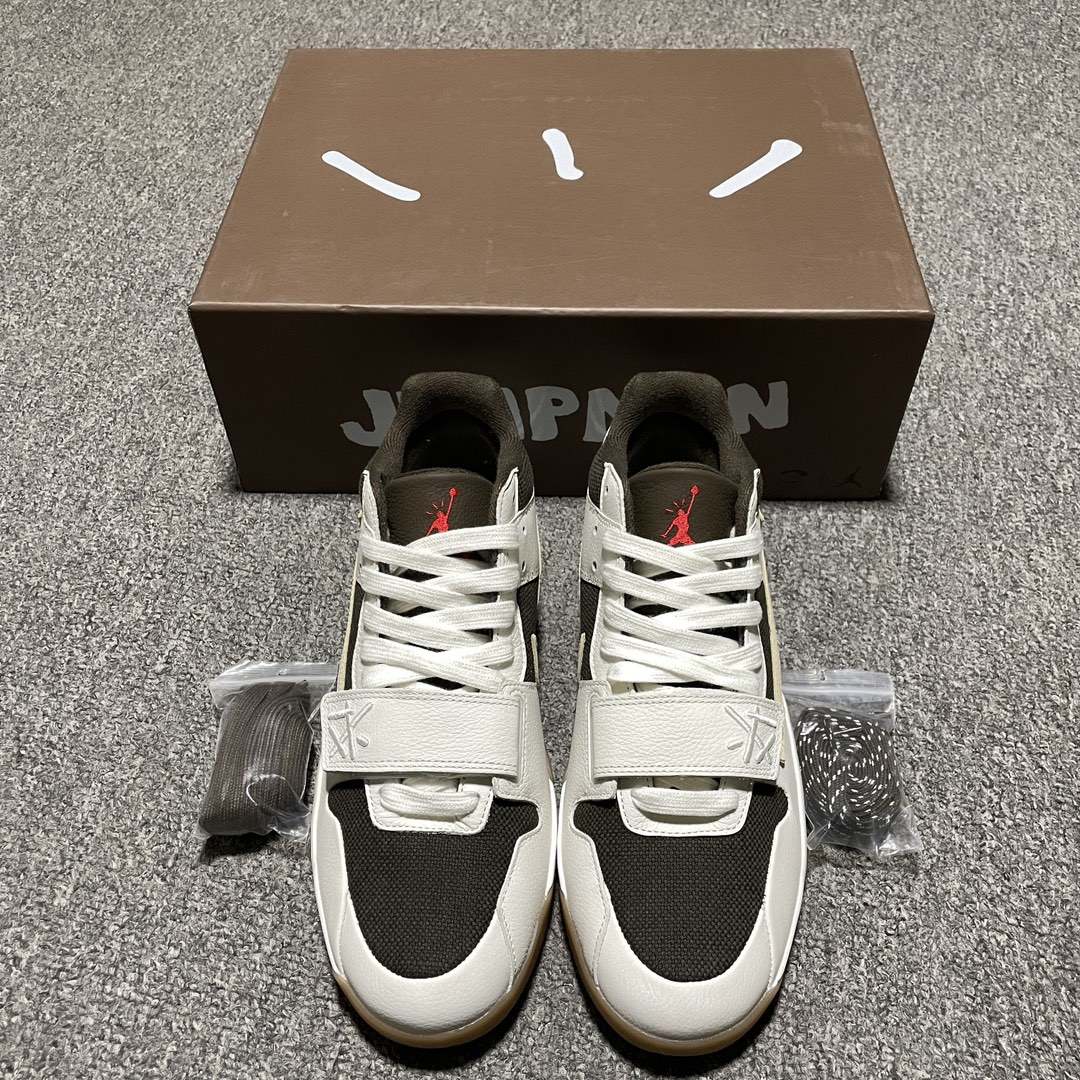 Replica Travis Scott Shoe Travis Scott x Air Jordan Executive The Check FZ8117-100 Y3 Size 40-47.5