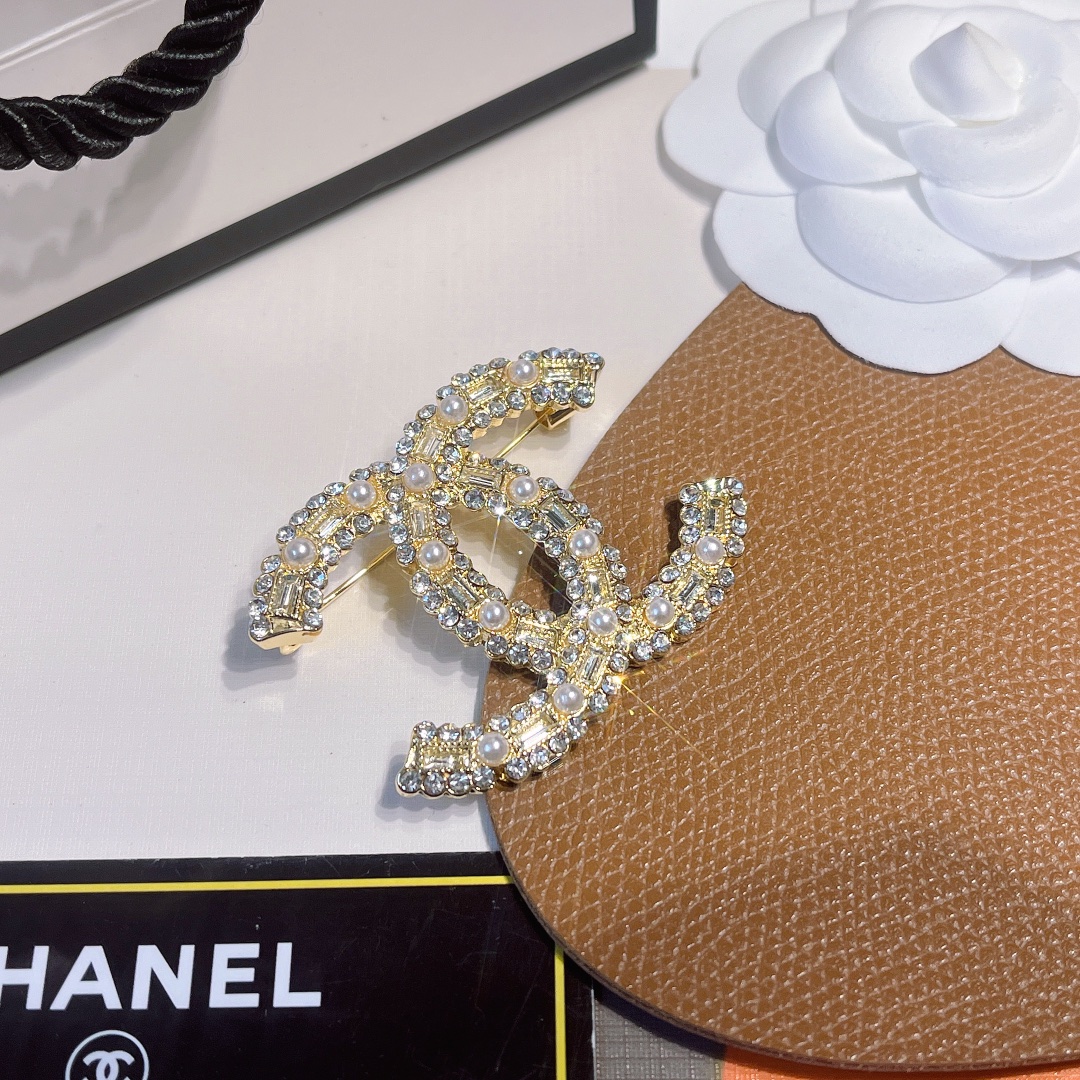 Replica CHANEL Brooch