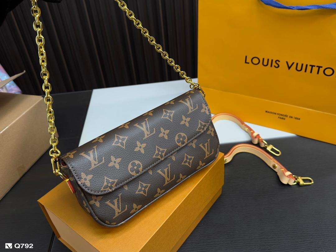 Replica Louis Vuitton Bag 11*21CM