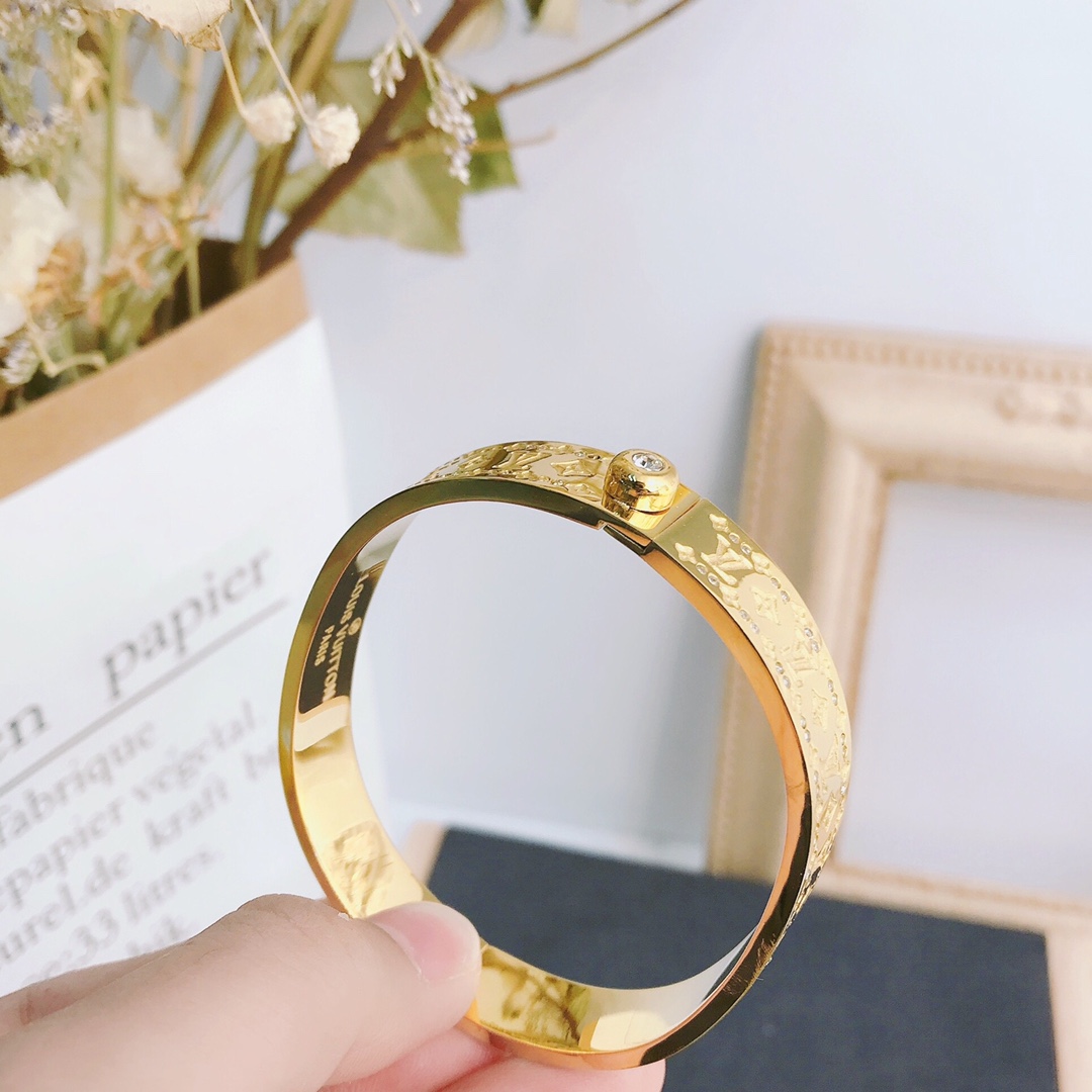 Replica LOUIS VUITTON Bangle