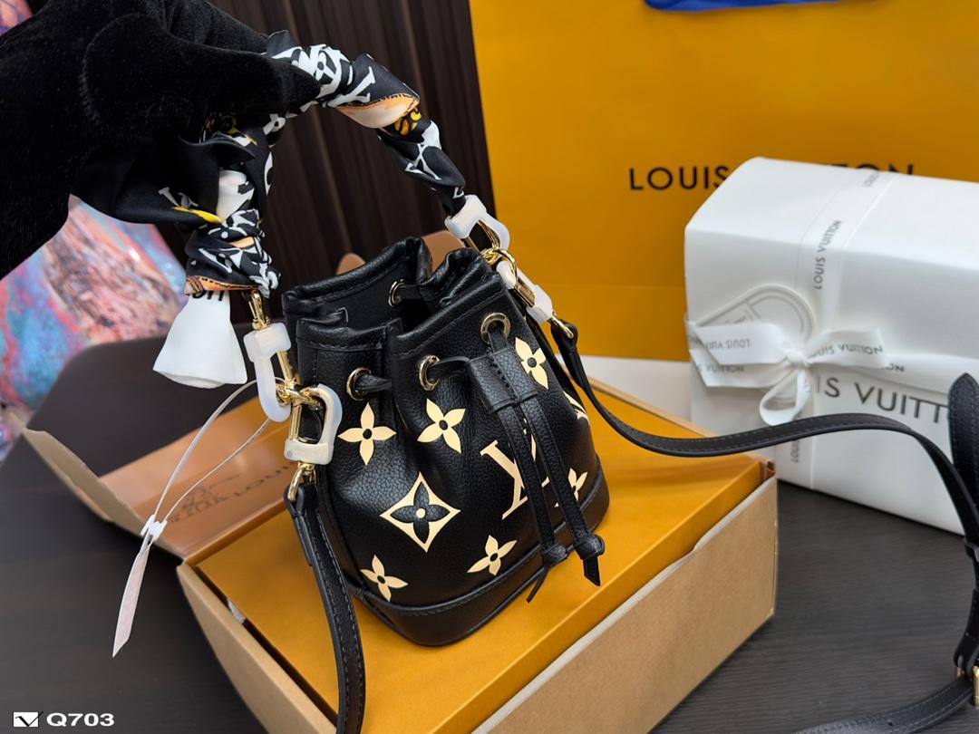 Replica Louis Vuitton Bag 13*15CM