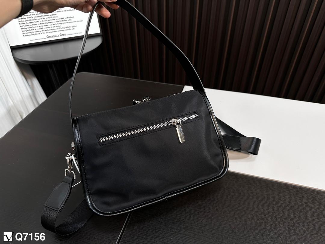 Replica Balenciaga Bag 26*18CM