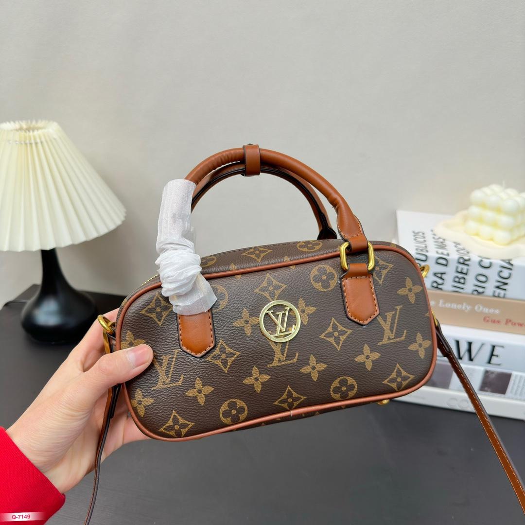 Replica Louis Vuitton Bag 22*11CM