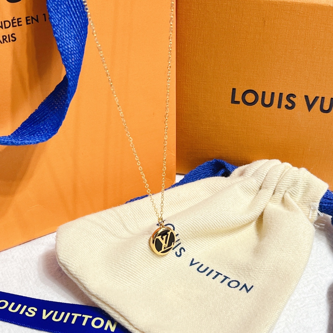 Replica LOUIS VUITTON Necklace