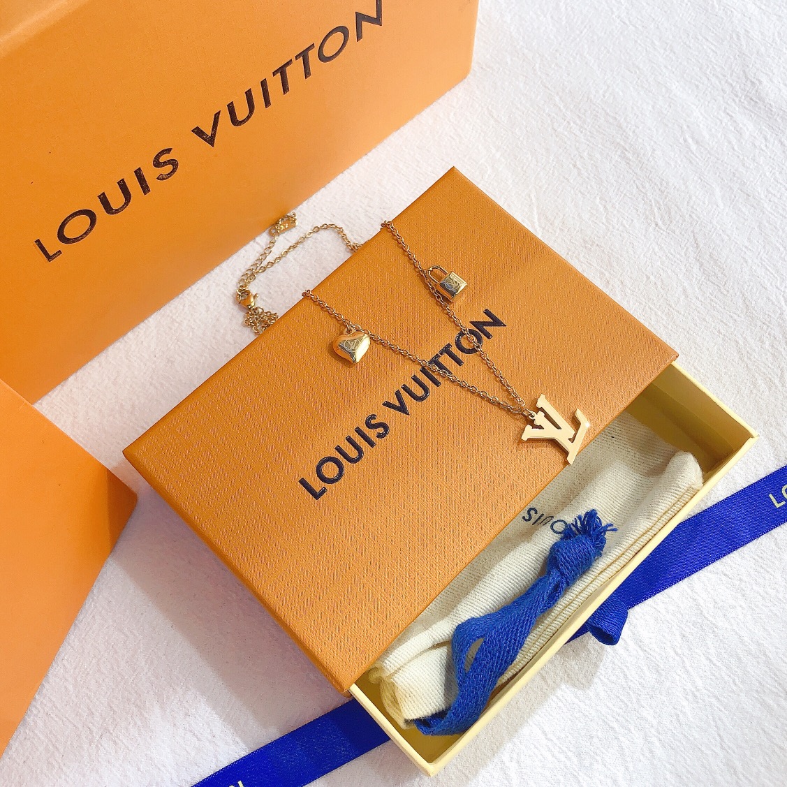Replica LOUIS VUITTON Necklace