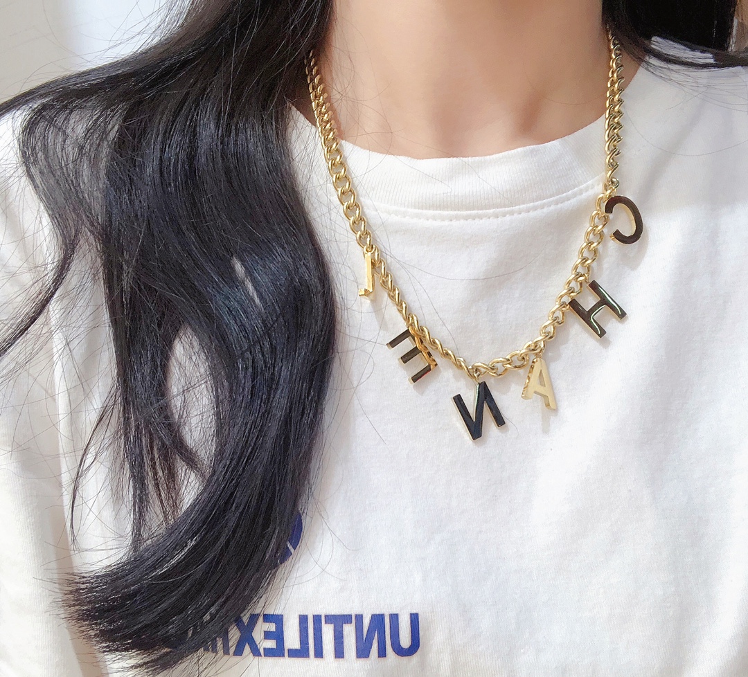 Replica CHANEL Necklace