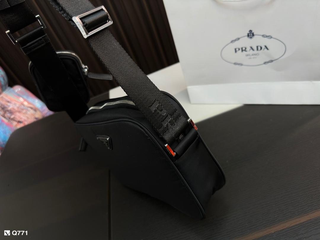 Replica Prada Bag 17*25CM