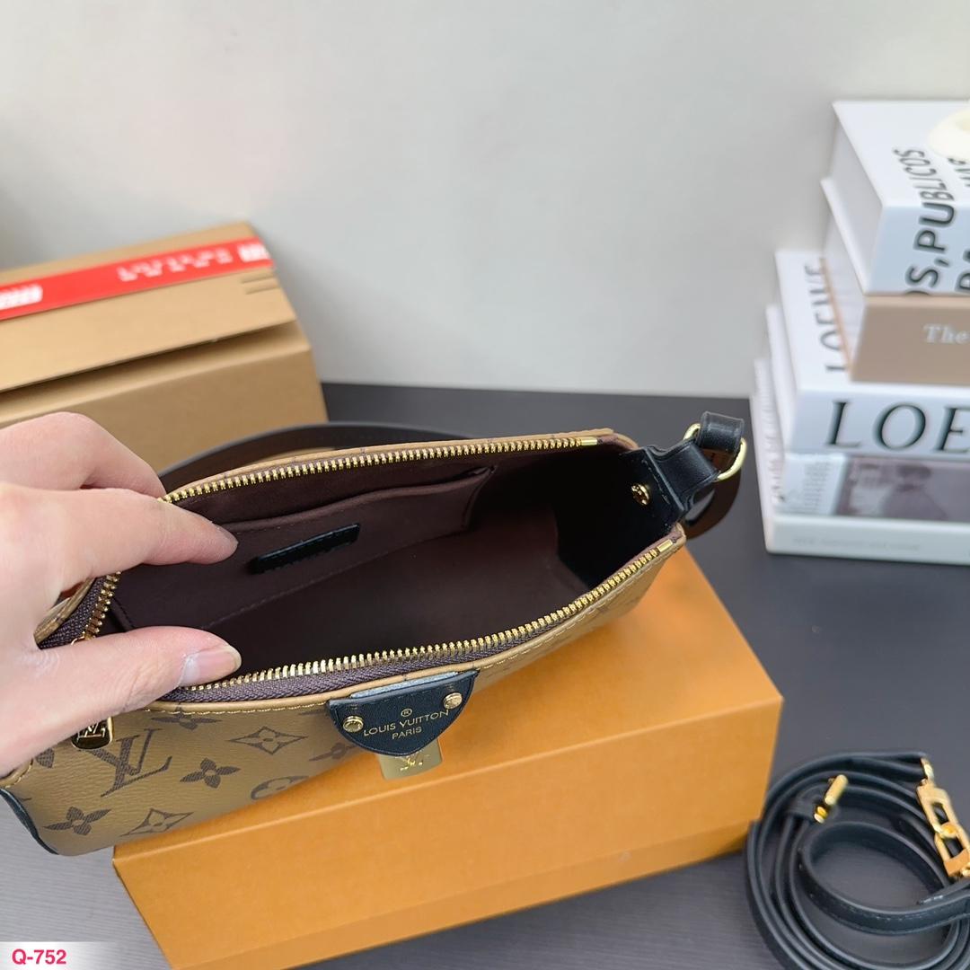 Replica Louis Vuitton Bag 21*13CM