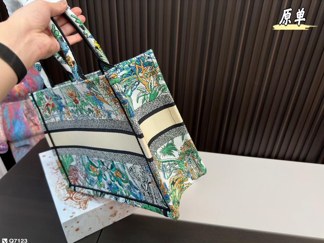 Replica Dior Bag   41*34CM/36*27CM