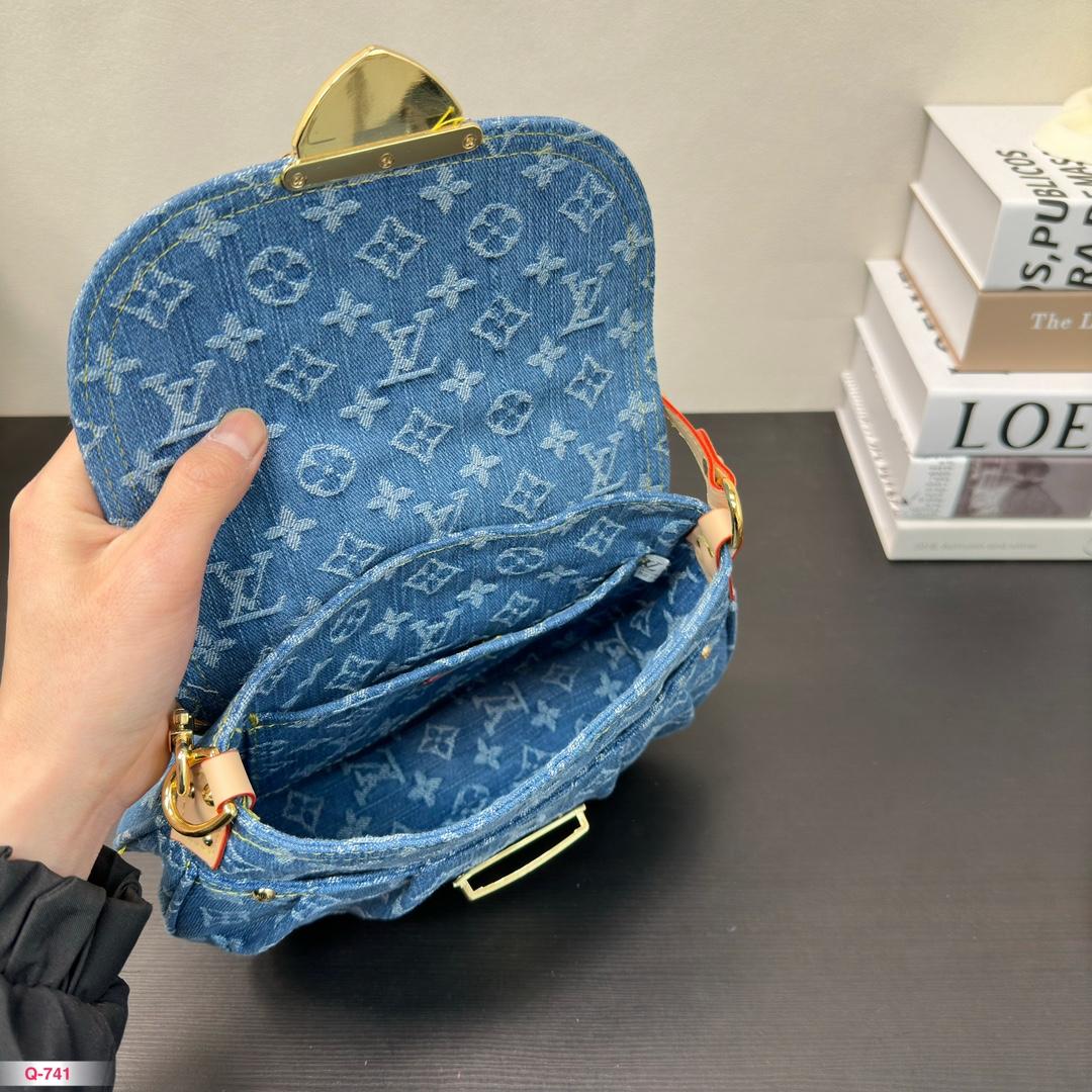 Replica Louis Vuitton Bag 26*18CM
