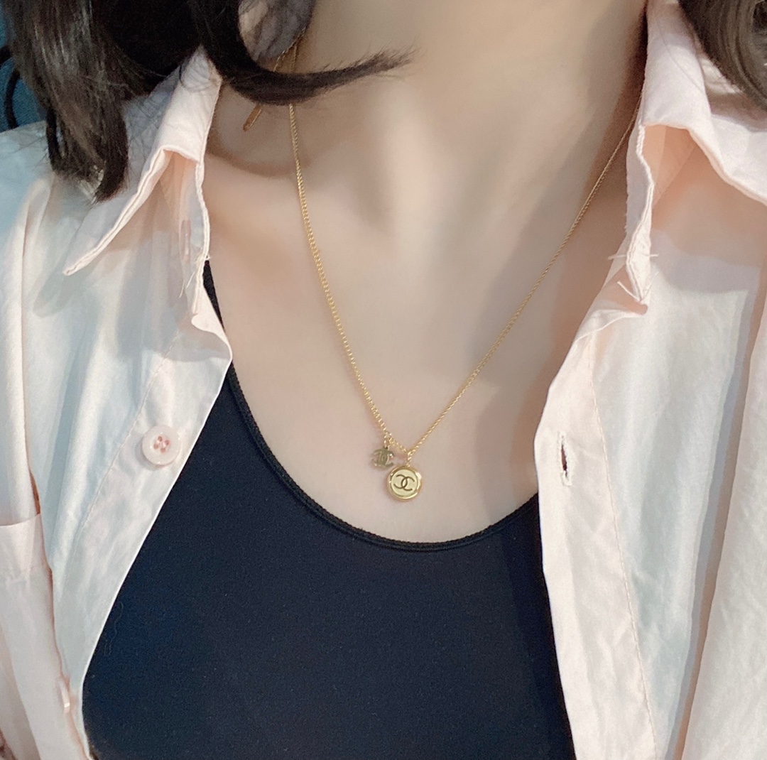 Replica CHANEL Necklace