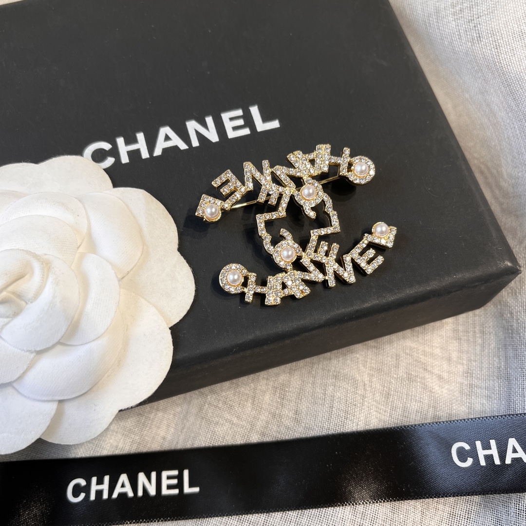 Replica CHANEL Brooch