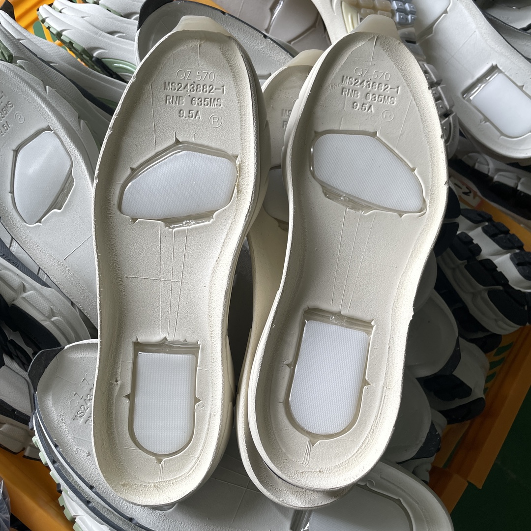 Replica Nike Shoe Nike Zoom Vomero 5 PRM FD0791-012 Size 36-46