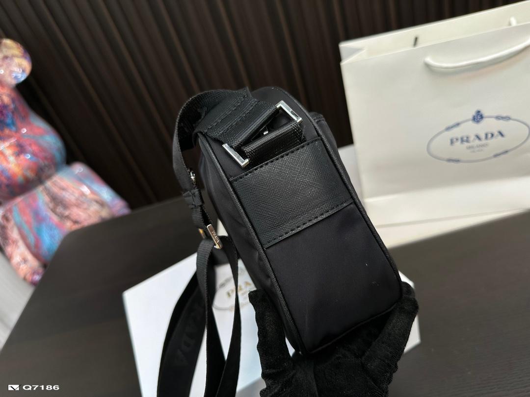 Replica Prada Bag 24*17CM