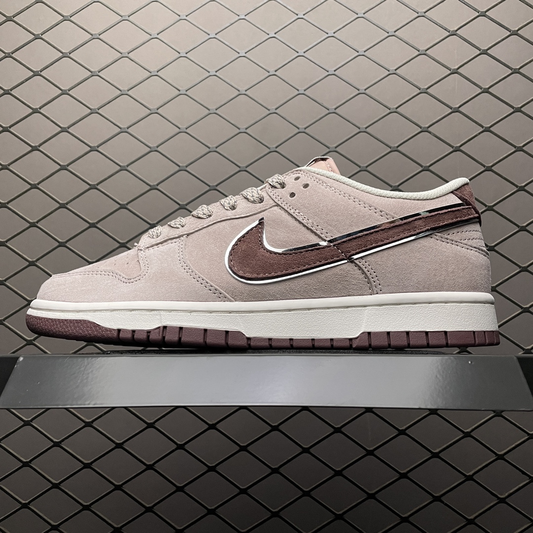 Replica Nike Dunk SB Shoe Otomo Katsuhiro x Nike Dunk Low ST1391-206