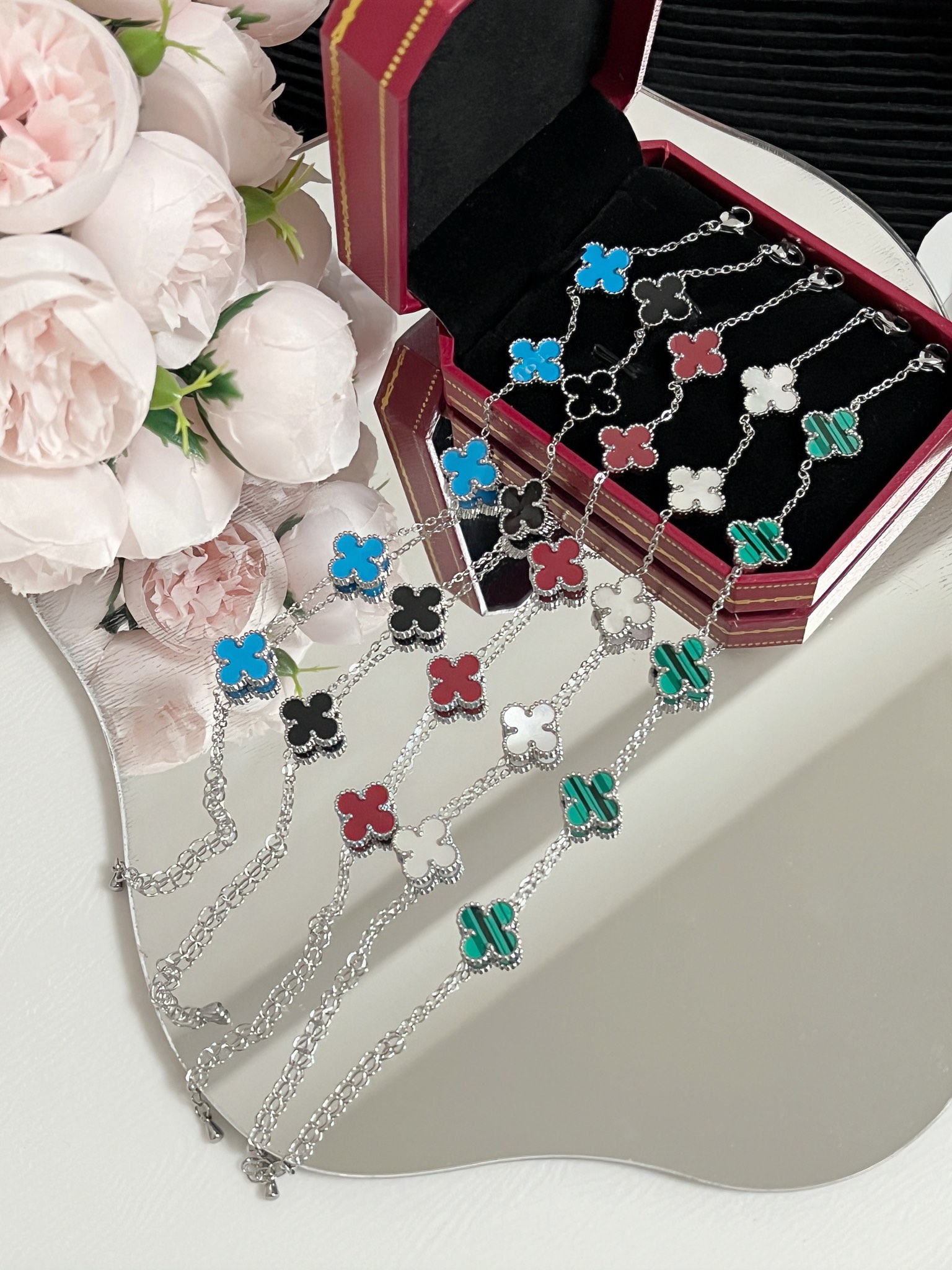 Replica VanCleef Arpels Bracelet