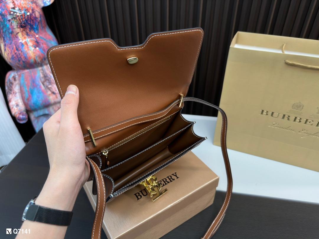 Replica Burberry Bag 21*11CM