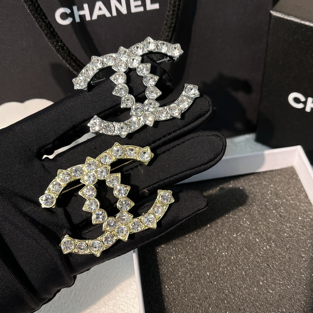 Replica CHANEL Brooch