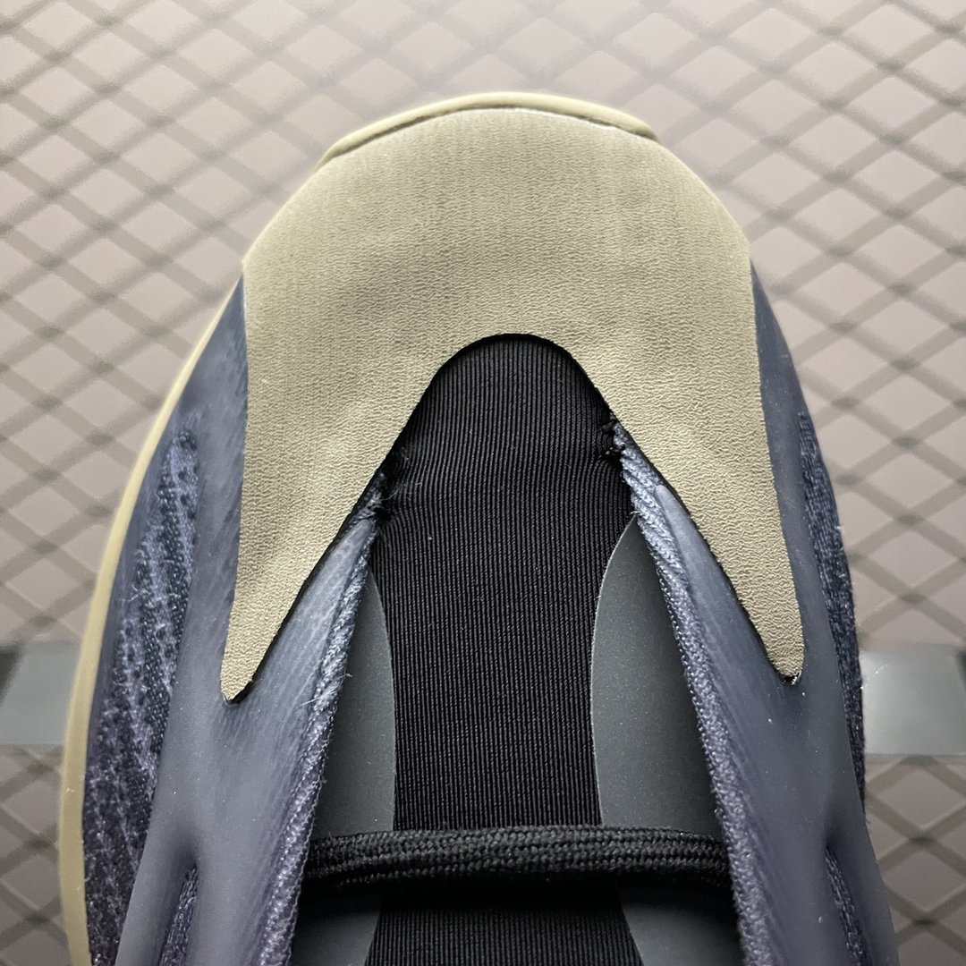 Replica Adidas Yeezy Shoe Adidas Yeezy 700V3 Fade Carbon GW1814
