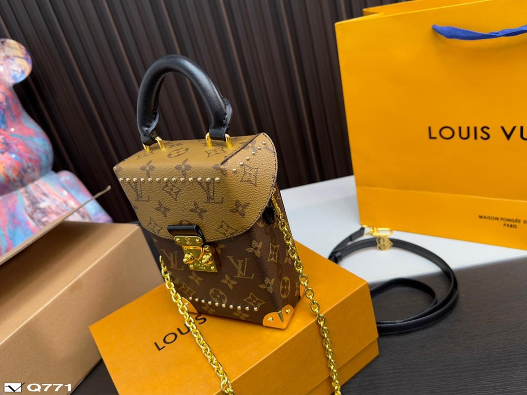 Replica Louis Vuitton Bag 12*17CM