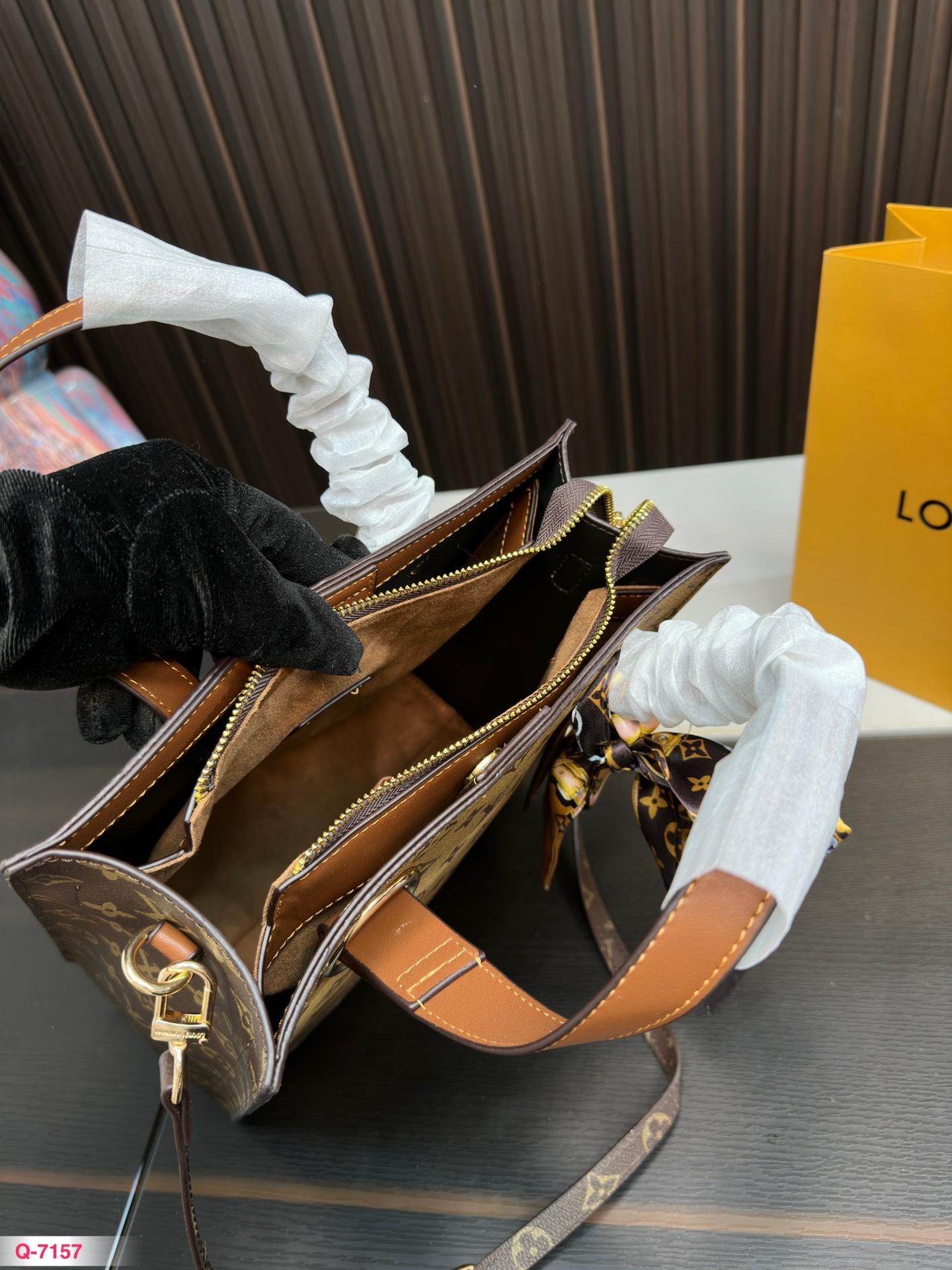 Replica Louis Vuitton Bag 30*26CM
