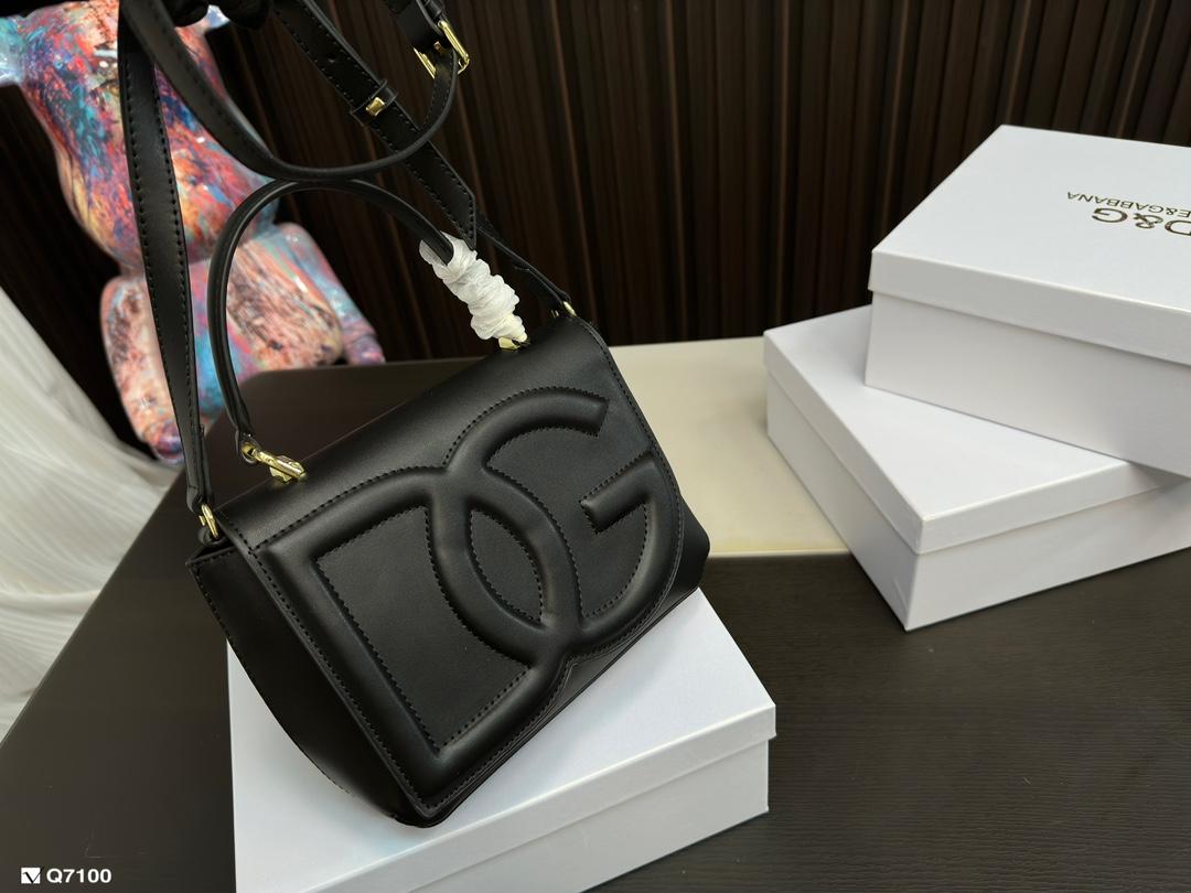 Replica Dolce Gabbana Bag 22*17CM