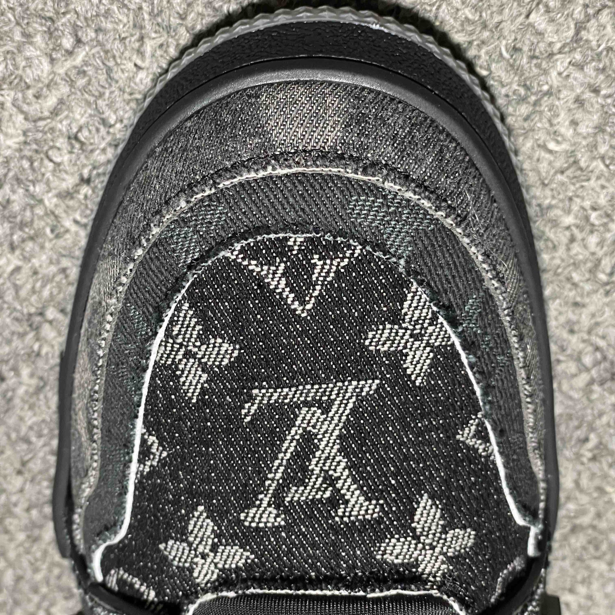 Replica Louis Vuitton Shoe Louis Vuitton LV Trainer size 35-46