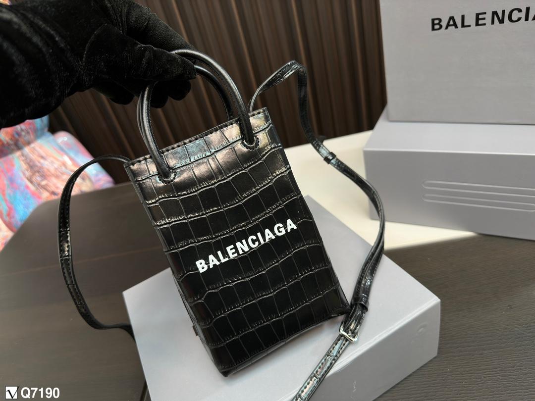 Replica Balenciaga Bag 13*18CM