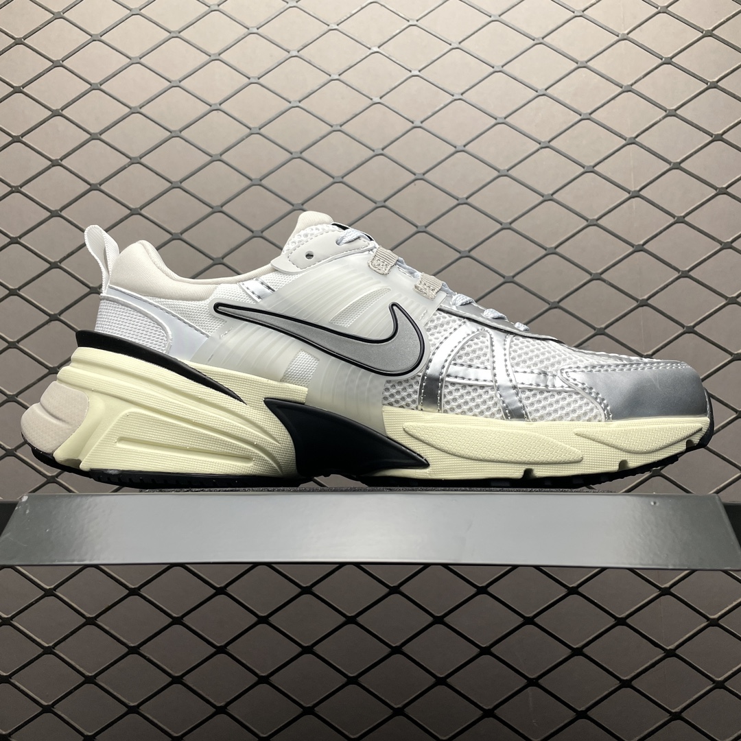 Replica Nike Shoe Nike Runtekk Summit White Metallic Silver V2K Size 36-46