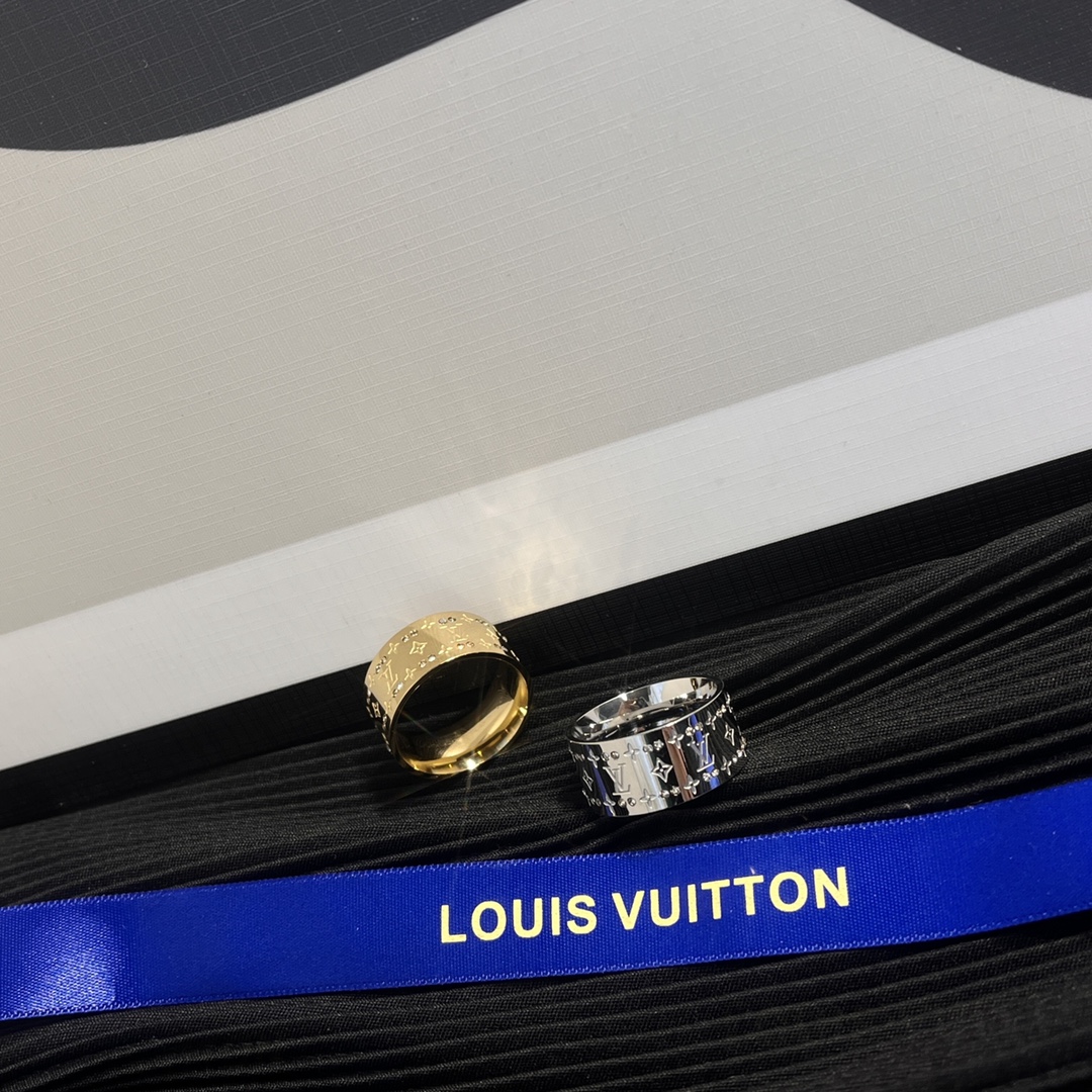 Replica LOUIS VUITTON Ring