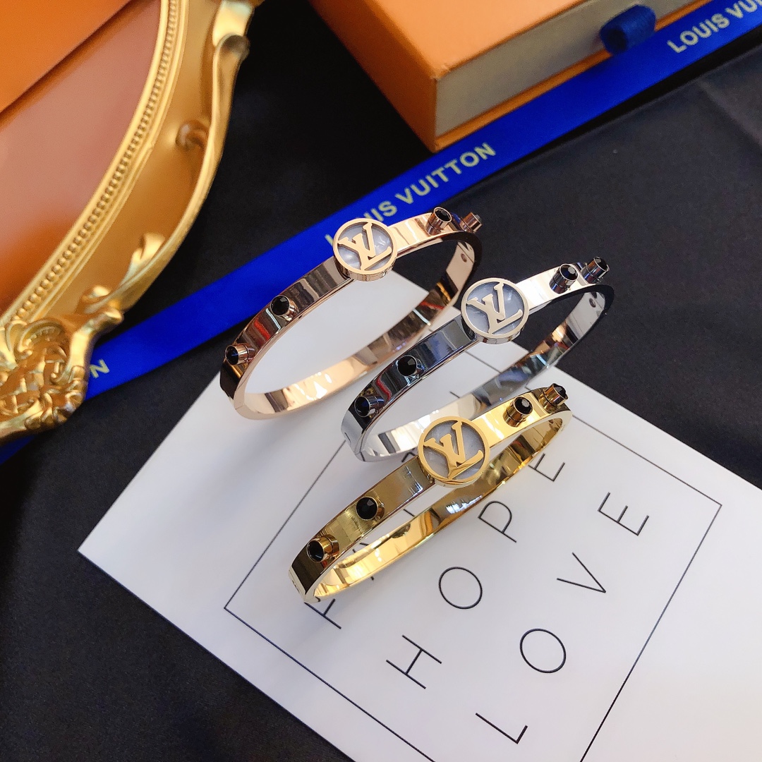 Replica LOUIS VUITTON Bangle
