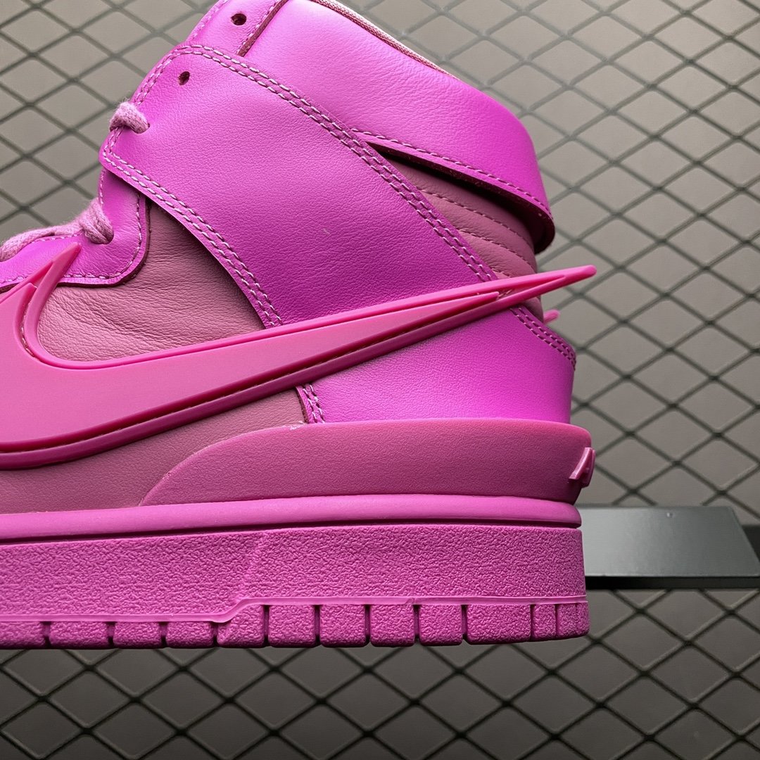 Replica Nike Dunk SB Shoe AMBUSH x  Nike Dunk High Cosmic Fuchsia CU7544-600 36-47.5