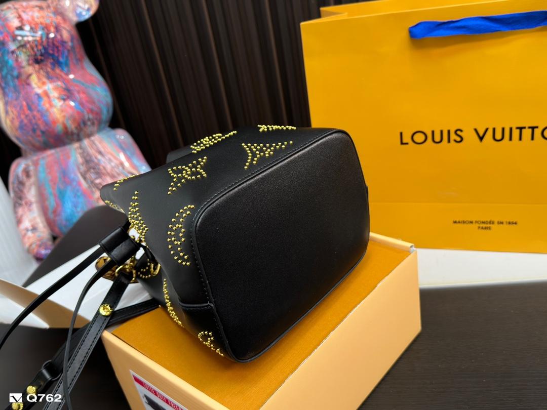 Replica Louis Vuitton Bag 21*20.5CM