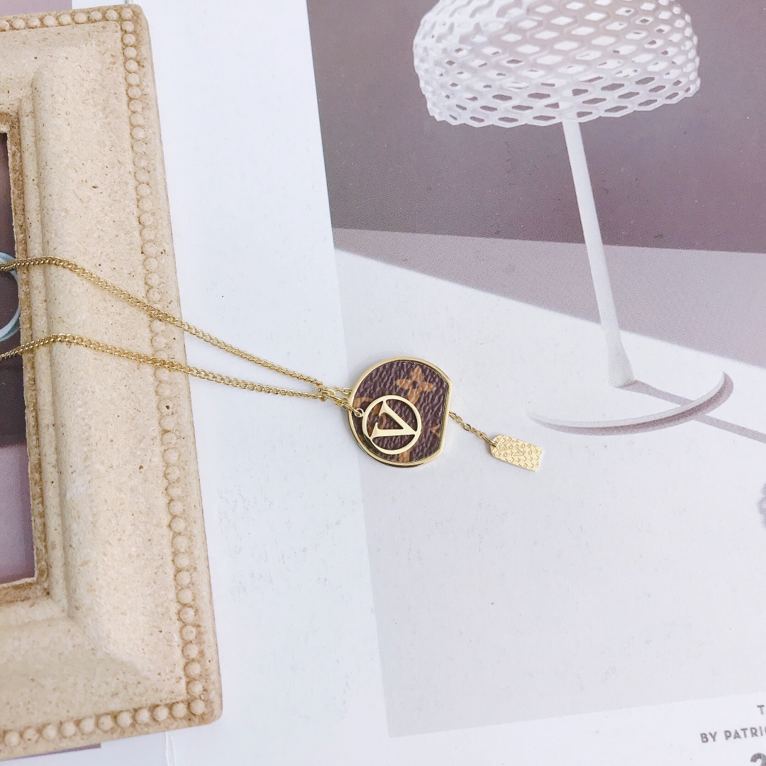 Replica LOUIS VUITTON Necklace