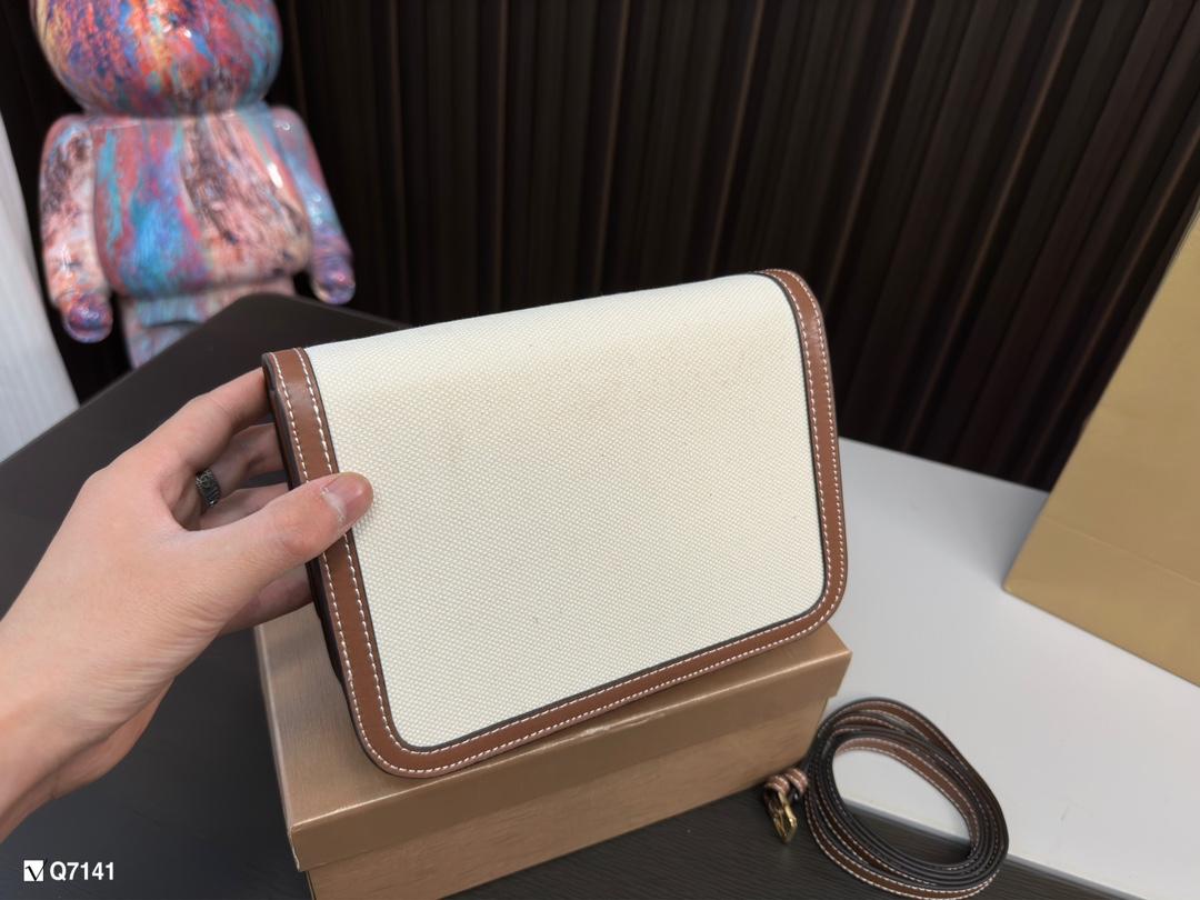 Replica Burberry Bag 21*11CM