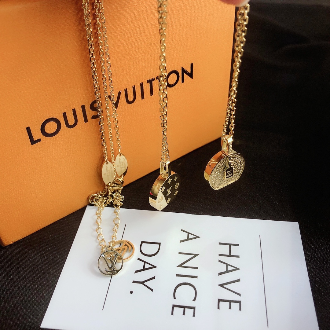 Replica LOUIS VUITTON Necklace