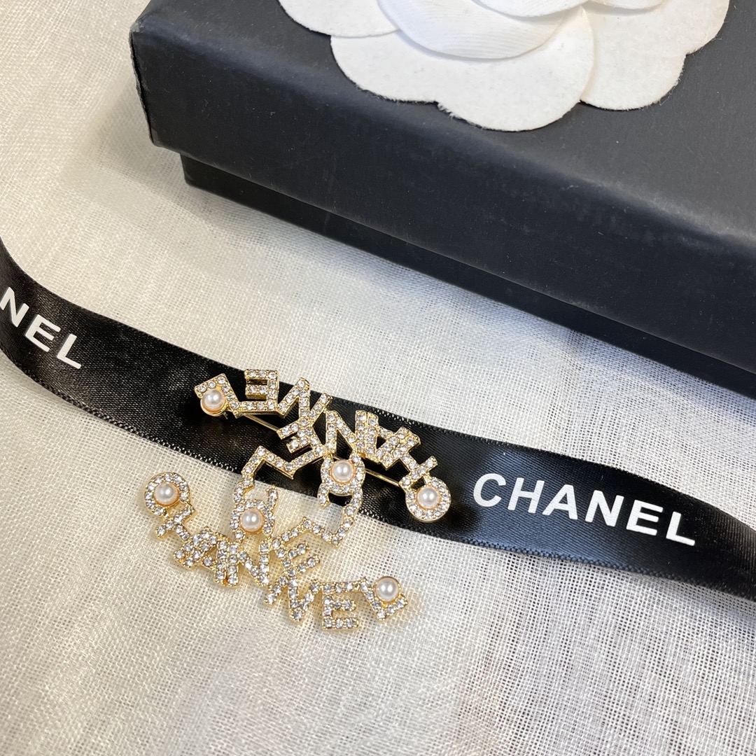Replica CHANEL Brooch