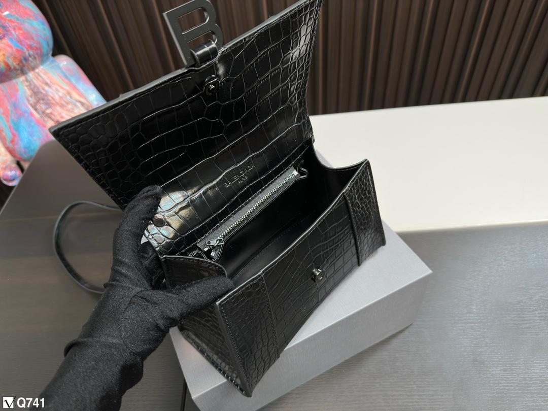 Replica Balenciaga Bag 13*21CM