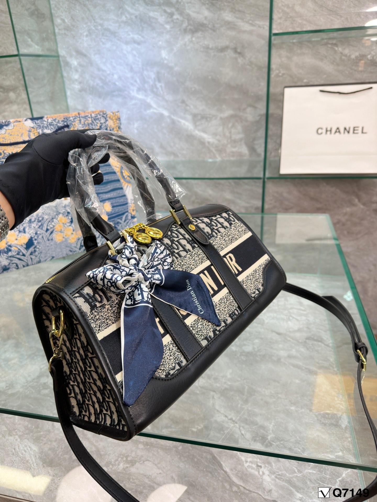 Replica Dior Bag 33*17CM
