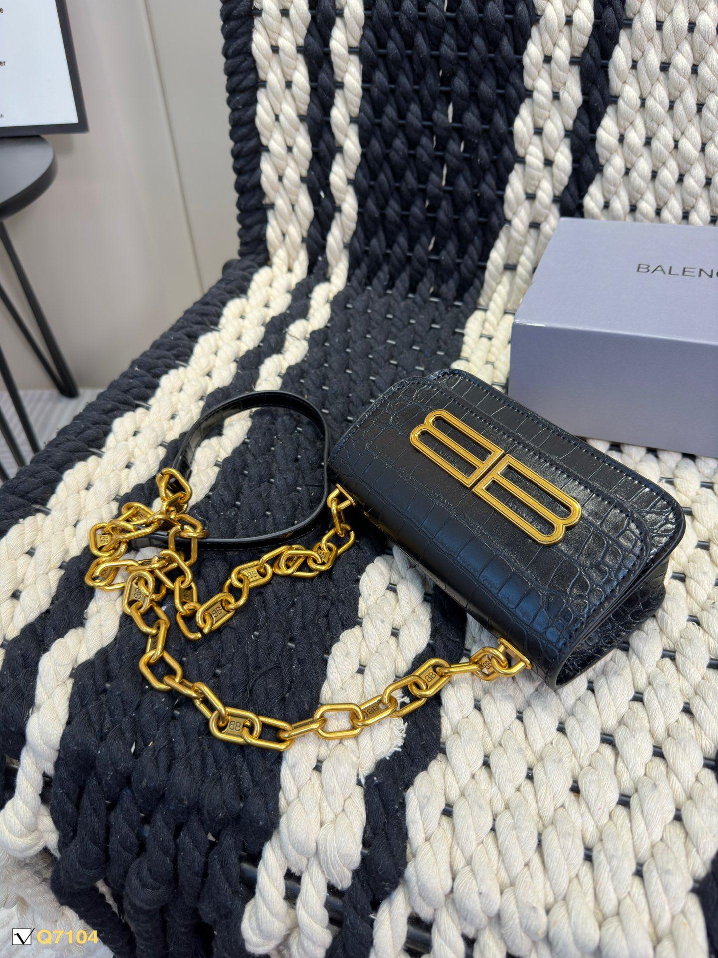 Replica Balenciaga Bag 19*9CM