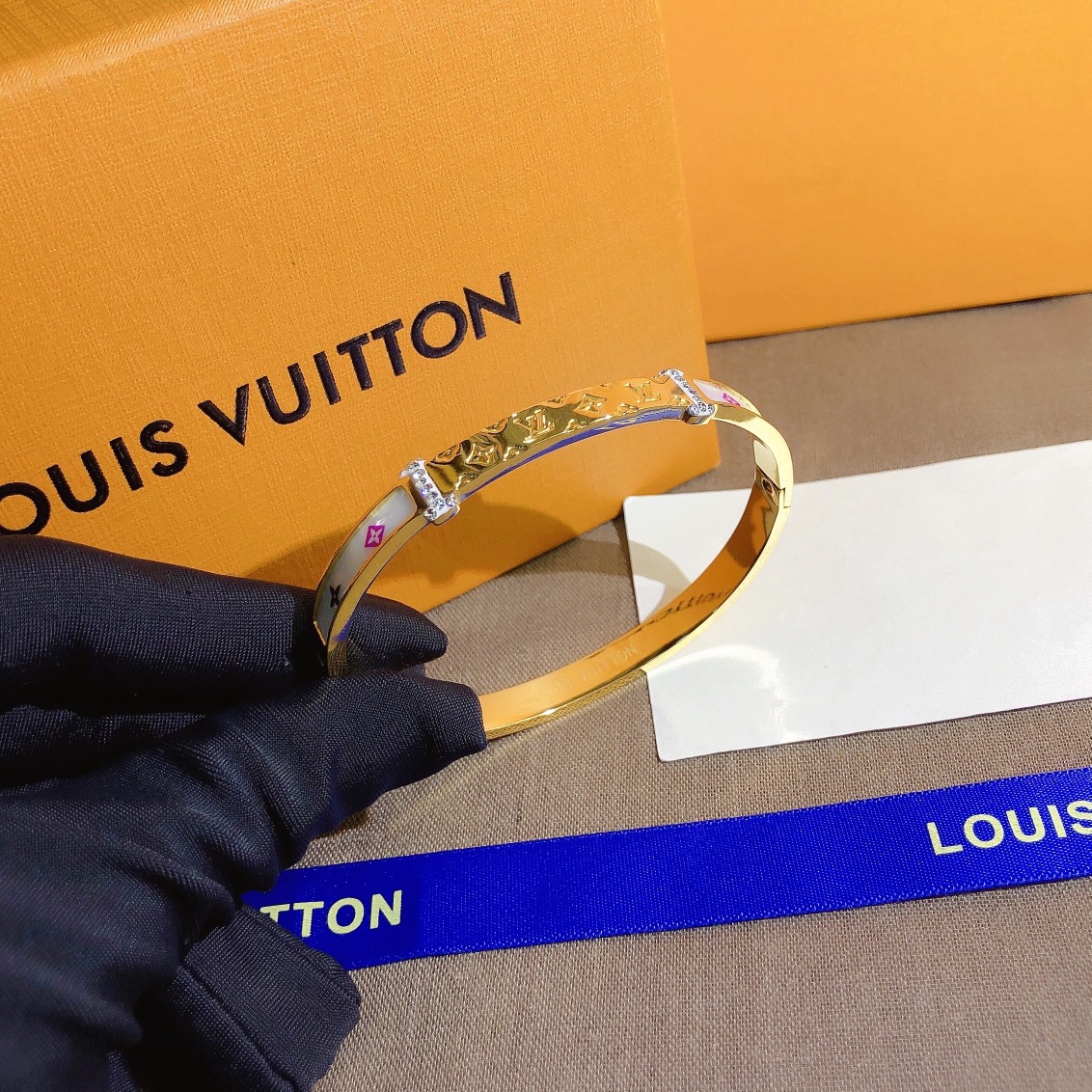 Replica LOUIS VUITTON Bangle