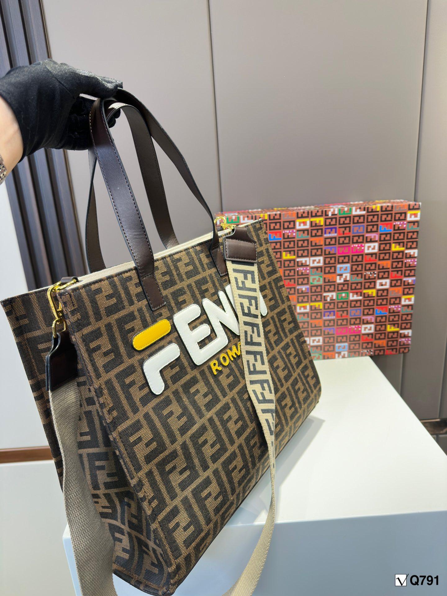 Replica Fendi Bag 36*30CM