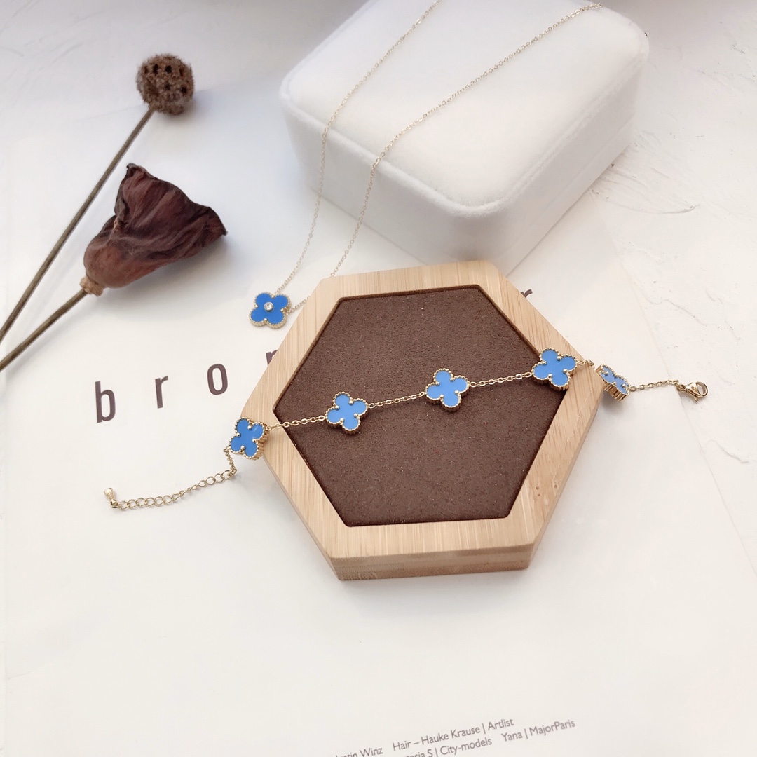 Replica VanCleef Arpels Necklace