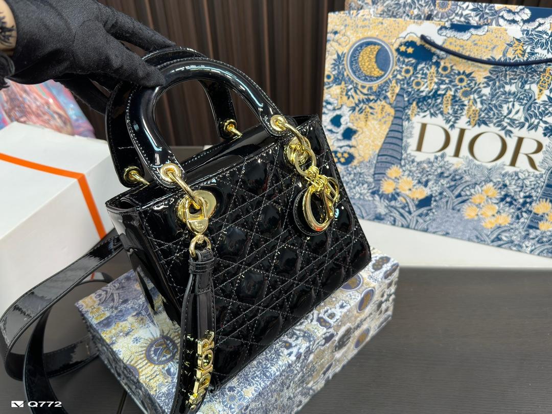 Replica Dior Bag 17*20CM