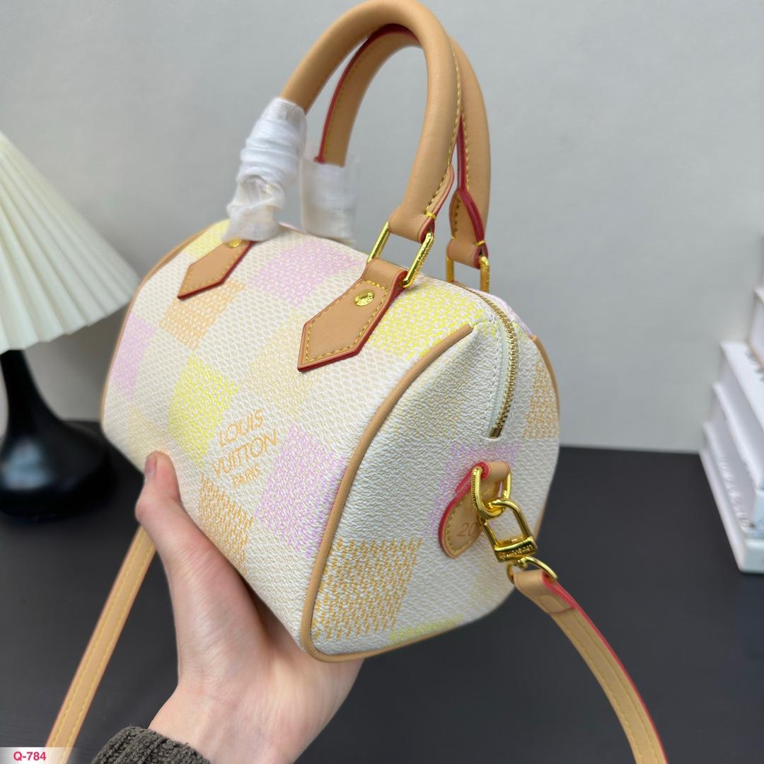 Replica Louis Vuitton Bag 20*14CM