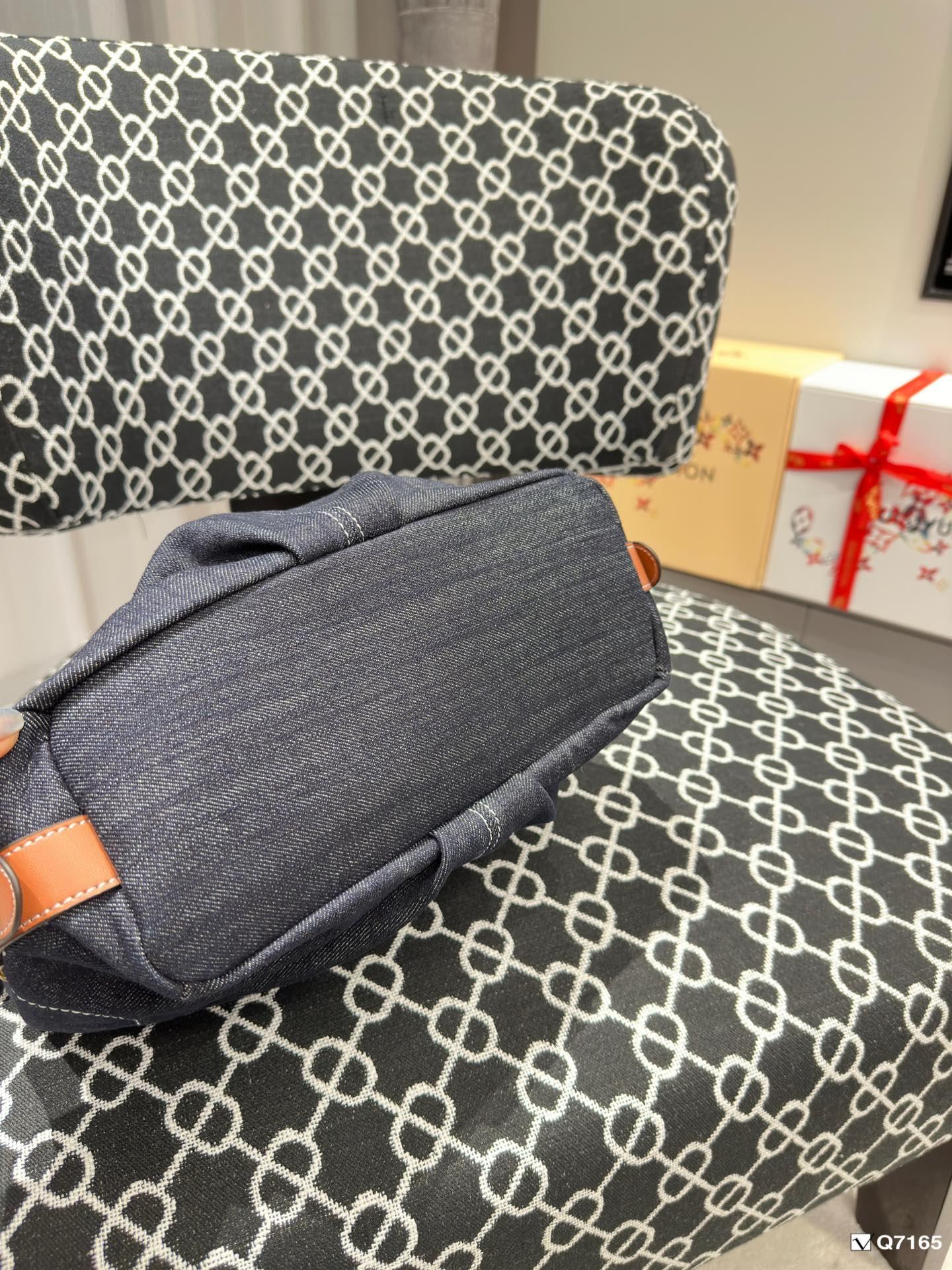 Replica Burberry Bag 26*22CM