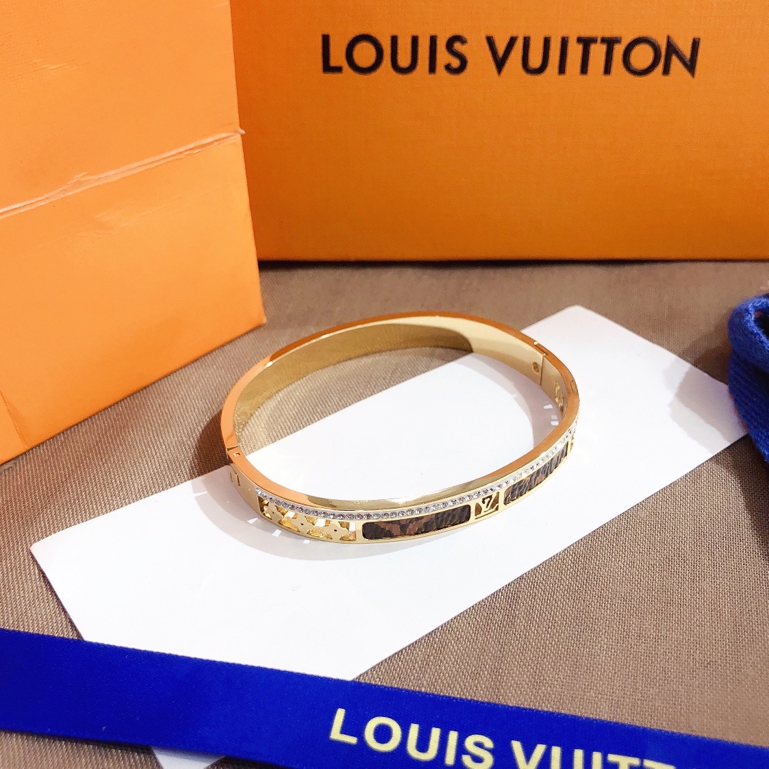 Replica LOUIS VUITTON Bangle