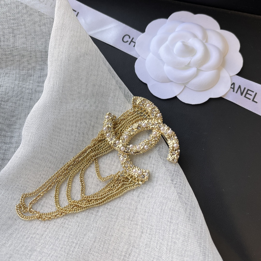 Replica CHANEL Brooch