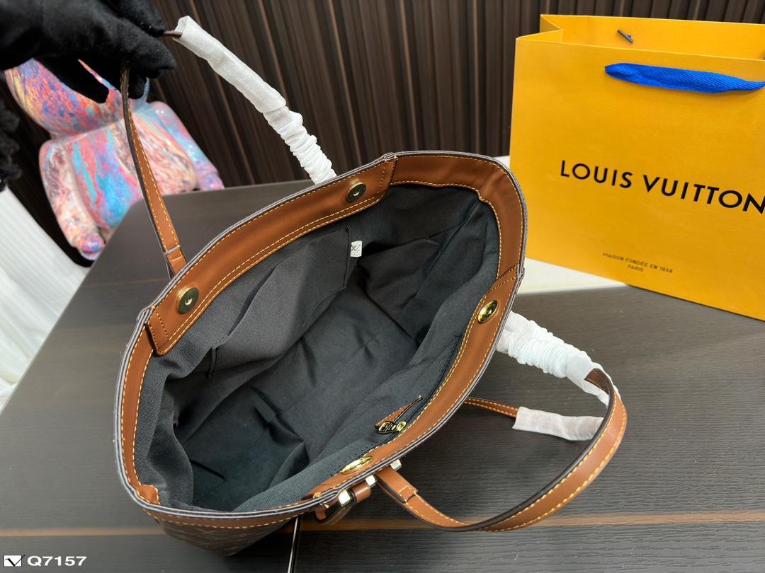 Replica Louis Vuitton Bag 31*25CM